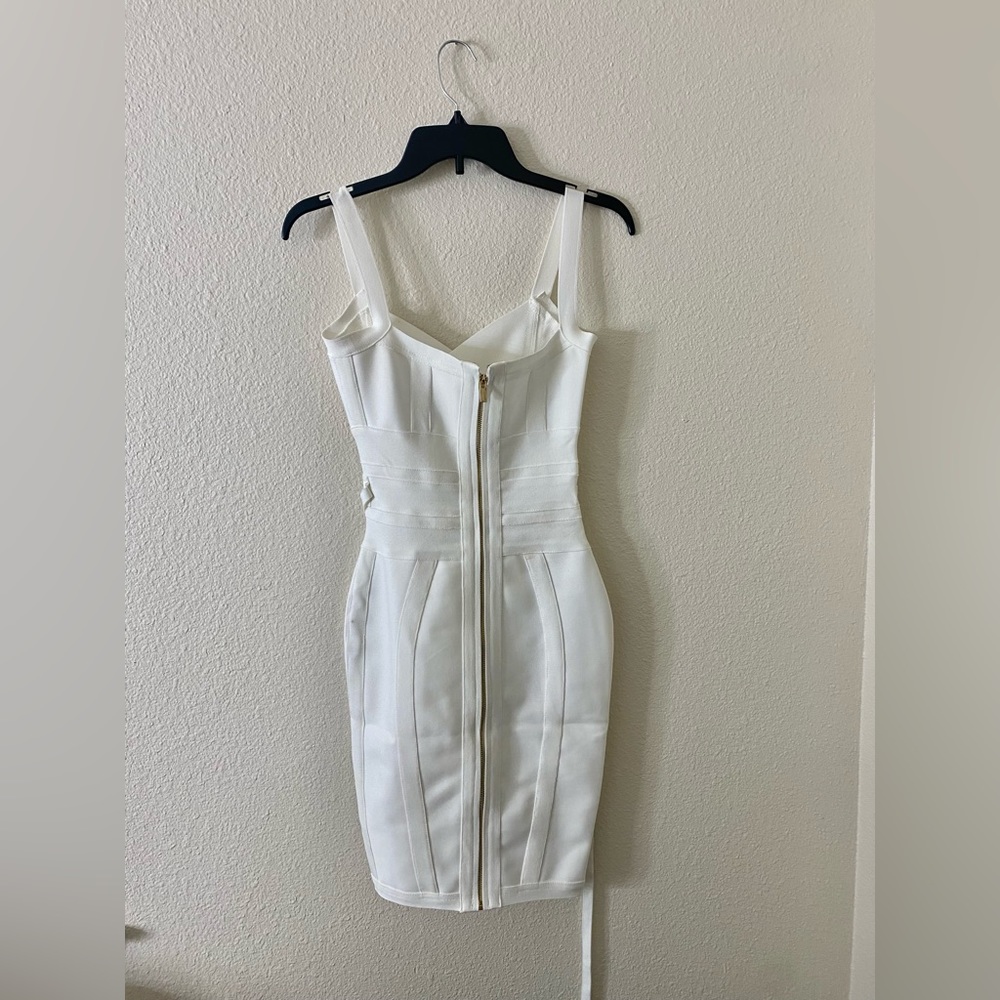 WHITE BANDAGE DRESS SIZE XS - Picture 3 of 5